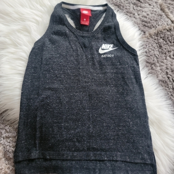 2/$20 Nike Tank Top L - Picture 1 of 4
